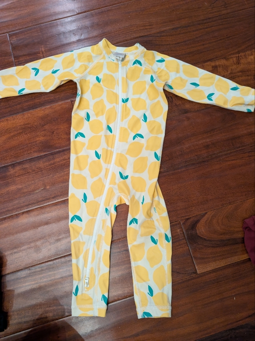Hanna Andersson Yellow Lemon Print 2T Full body Rashguard One-Piece